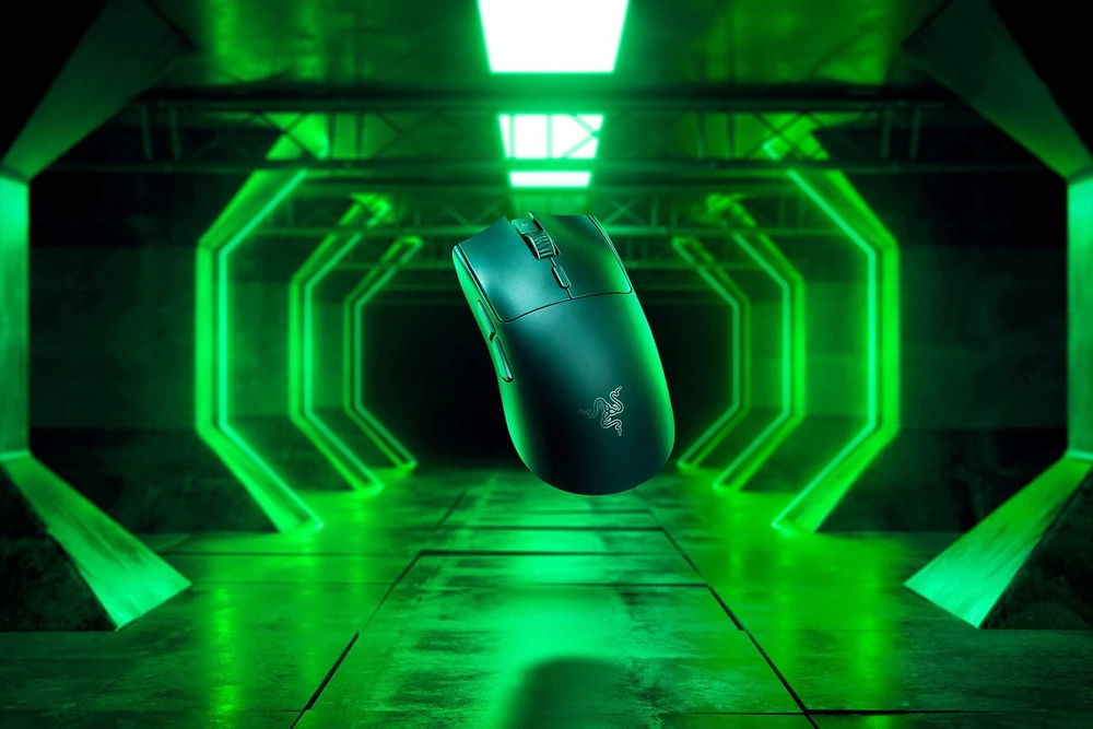 Razer | Viper V3 Hyperspeed | Wireless | Pelė žaidimams | 2.4GHz, Bluetooth | Juodas | No