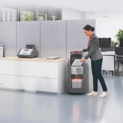 Rexel ShredMax AutoFeed+ 300M paper shredder, P5, 300 sheets, 25-litre waste bin