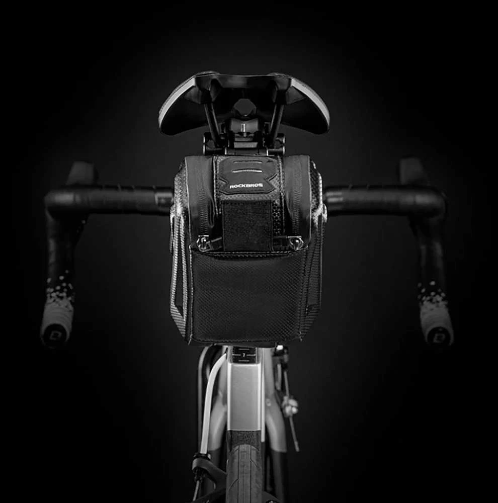 Krepšys Rockbros B69 rowerowa podsiodłowa 1.8l su systemem łatwego zwalniania - juoda