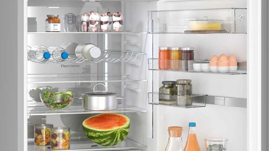 Bosch Serie 6 KGN49LBCF fridge-šaldiklis Freestanding 440 L C Juodas