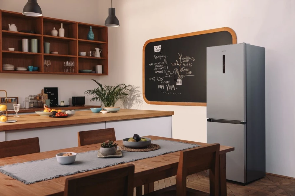 Gorenje | Šaldytuvas | NRK6192AXL4 | Energy efficiency class E | Free standing | Combi | Height 185 cm | No Frost system | Šaldytuvas net capacity 204 L | Šaldiklis net capacity 96 L | Ekranas | 38 dB | Stainless Steel