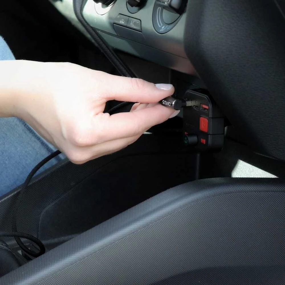 Automobilinė Garso Sistema - Savio FM Siųstuvas, Bluetooth 5.3, QC 3.0, LED Ekranas, Bass Boost