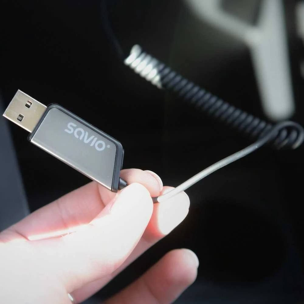 Savio TR-16 siųstuvo AUX adapteris su laisvų rankų funkcija, Bluetooth 5.3, Google Assistant/Siri