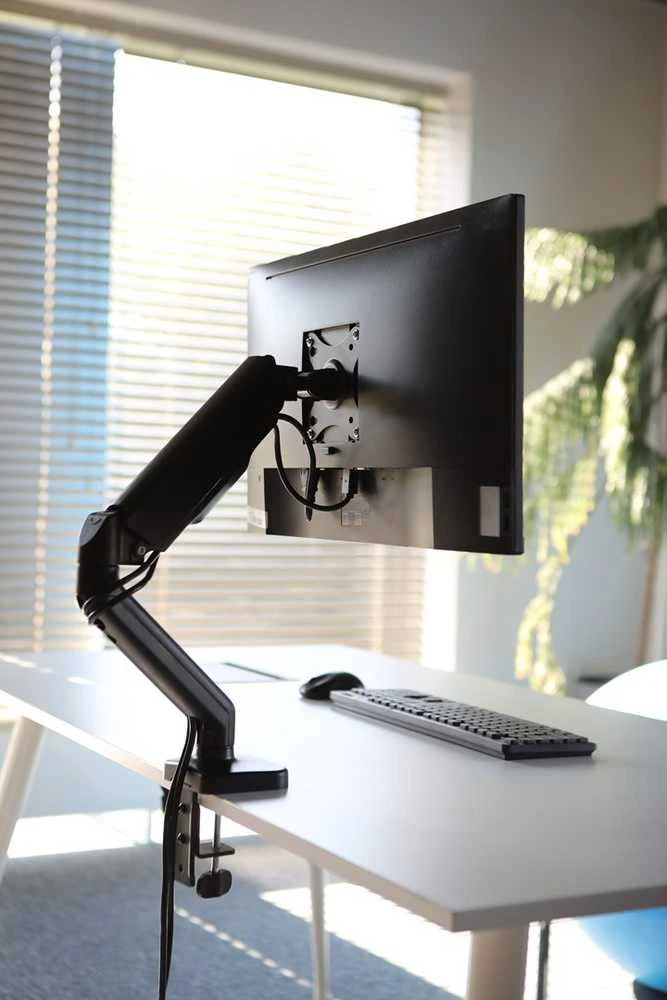 Laikiklis SAVIO UM-01 Desk Mount for Monitorius 17" – 32", 2 – 9kg