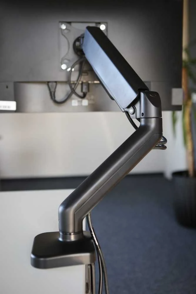 Laikiklis SAVIO UM-01 Desk Mount for Monitorius 17" – 32", 2 – 9kg