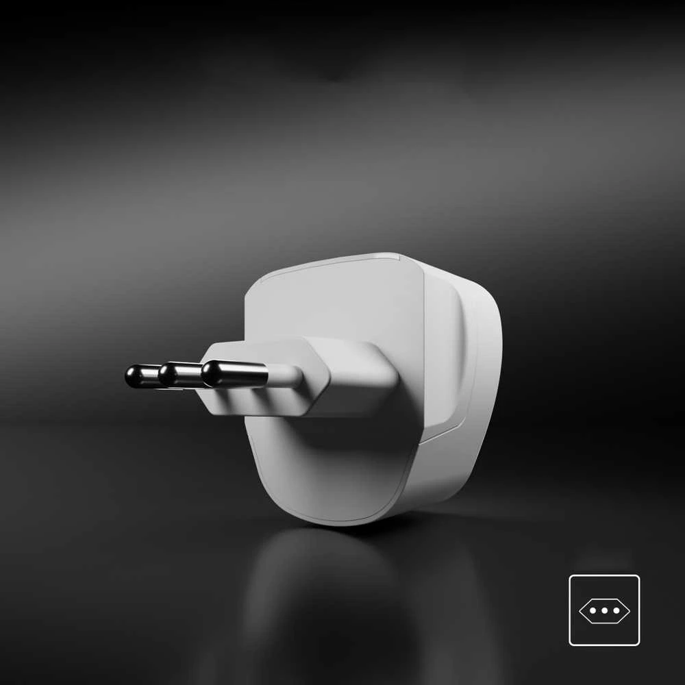 SBS IT kelioninis adapteris – universalus – baltas