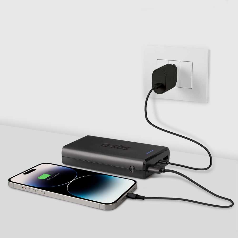 SBS Nešiojamoji baterija „Puro Fast“ 20000 mAh, 2x USB-A + 1x USB-C – juoda
