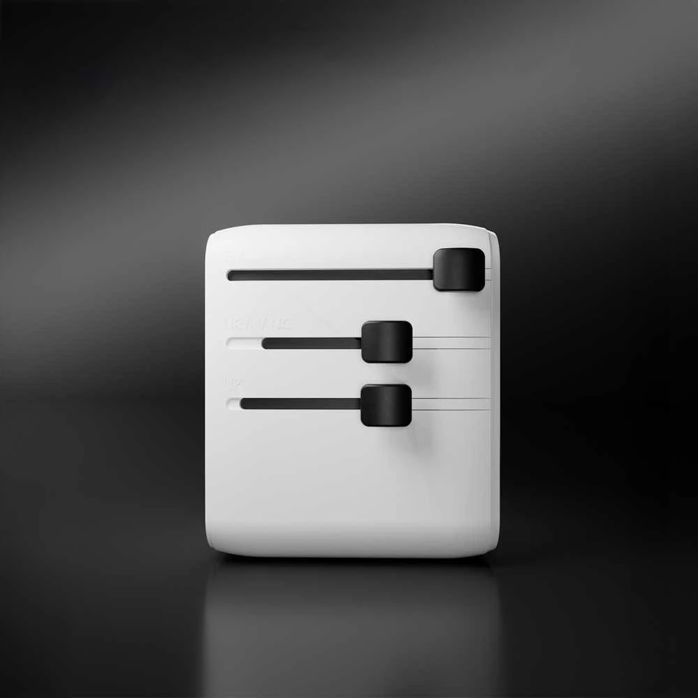 SBS universalus kelioninis adapteris 2xUSB-C 1xUSB-A - Baltas