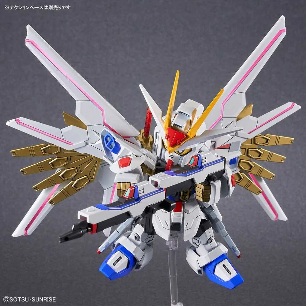Bandai SDCS MIGHTY STRIKE FREEDOM GUNDAM