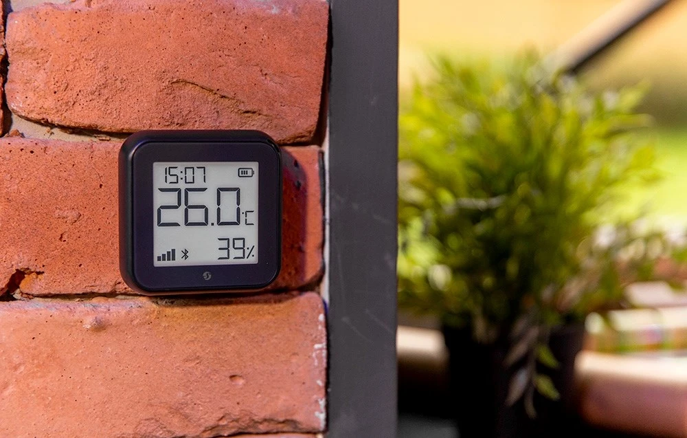 Shelly H&T GEN3 Wifi temperatūros ir drėgmės sensorius juodas