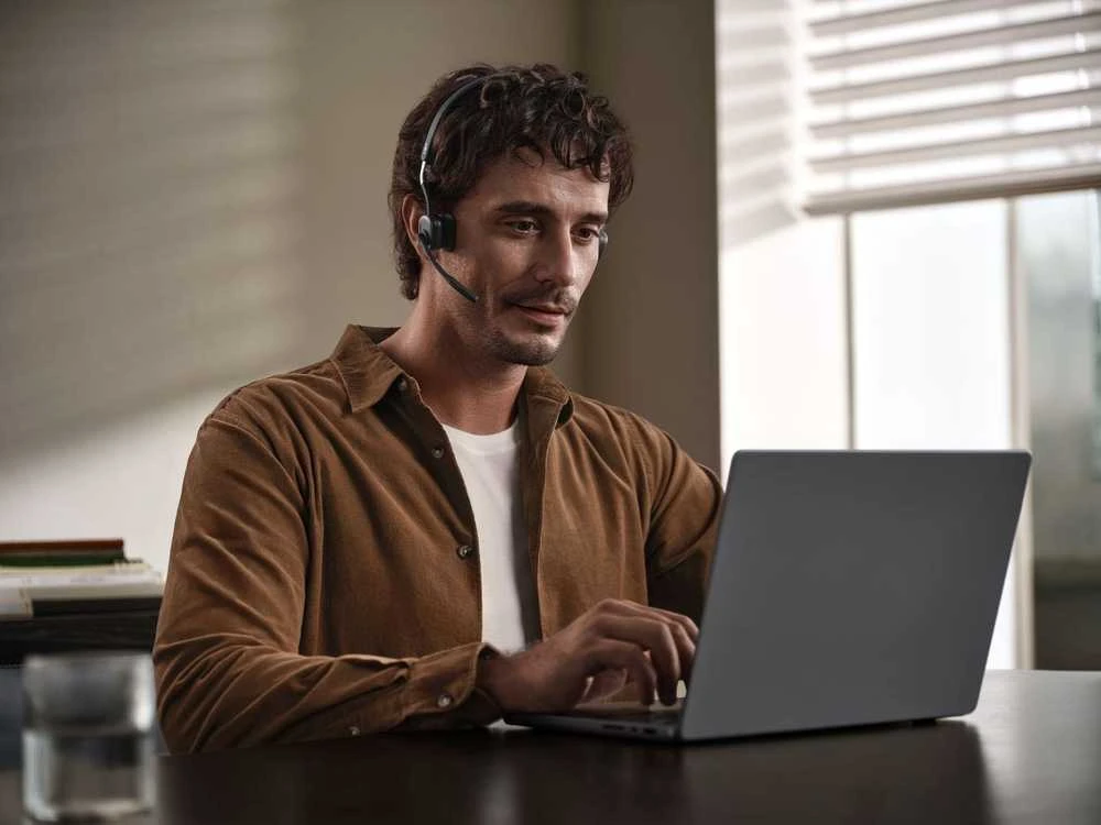 SHOKZ OpenMeet UC Belaidės Bluetooth Bone Conduction Videoconferencing Ausinės su USB-A adapter