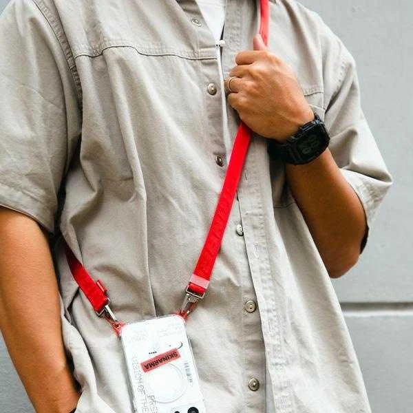 „Skinarma Scout“ universalus telefono dirželis, raudonas