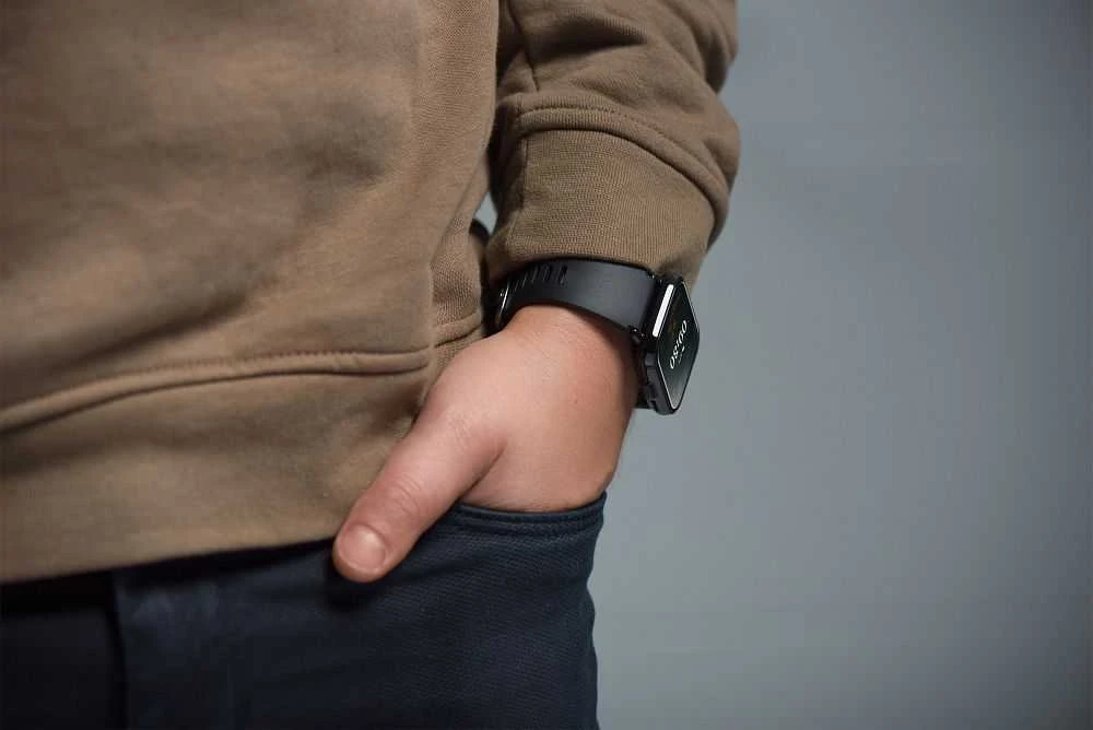 Išmanusis laikrodis TITMO E-100 (TFT, bluetooth call) juodas