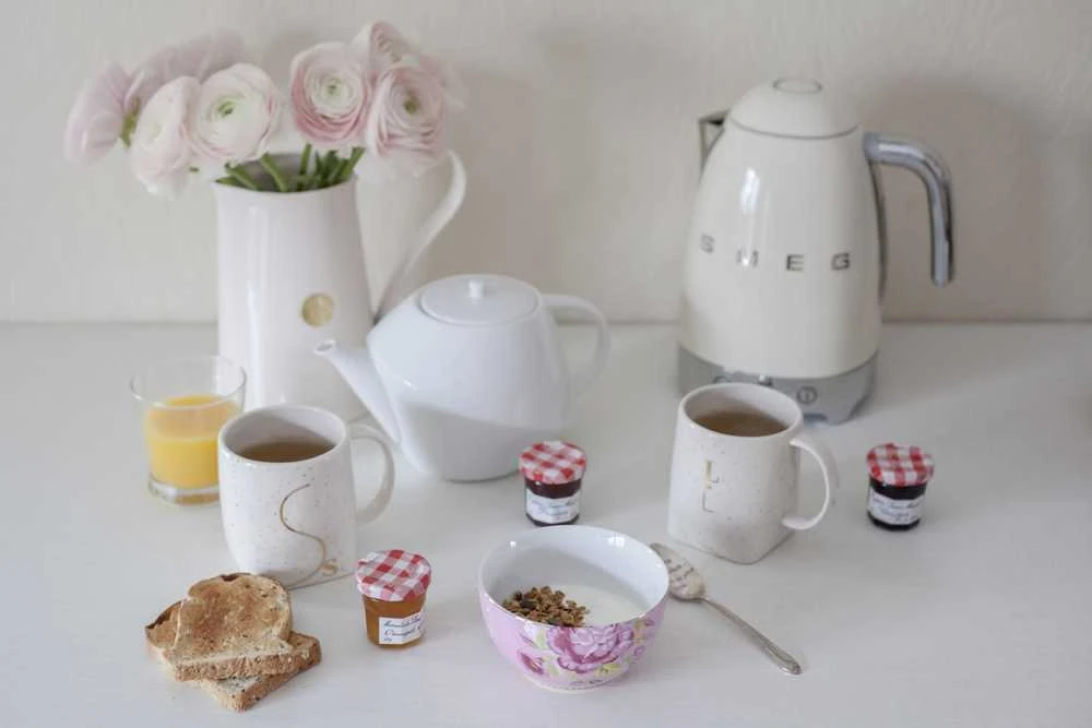 SMEG elektrinis virdulys su reguliuojama temperatūra KLF04CREU