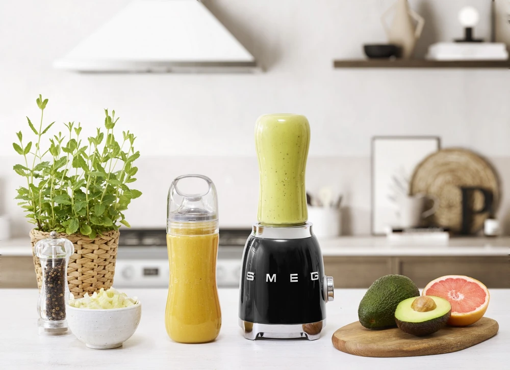 SMEG mini kokteilinė, PBF01BLEU, spalva: juoda
