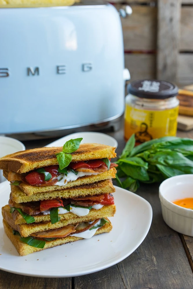 SMEG skrudintuvas TSF01PBEU