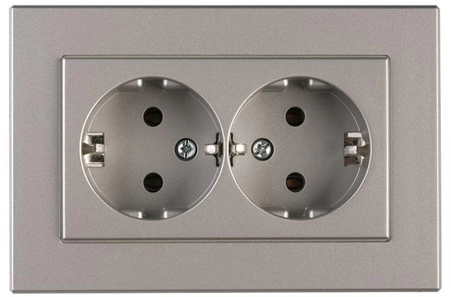 Kištukinis lizdas 2 vietų be įžeminimo RP16-020 XP500 metallic Vilma