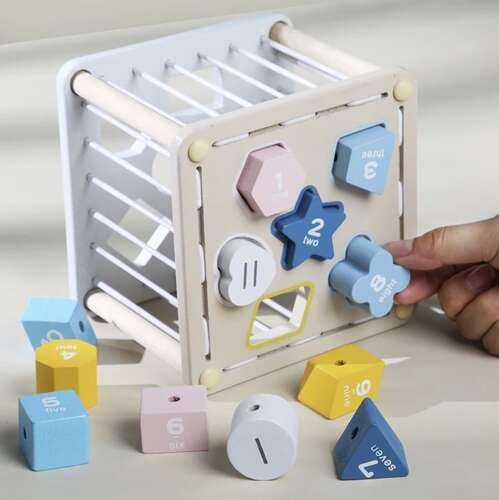 Kruzzel Sorter - wooden sensory cube 22885