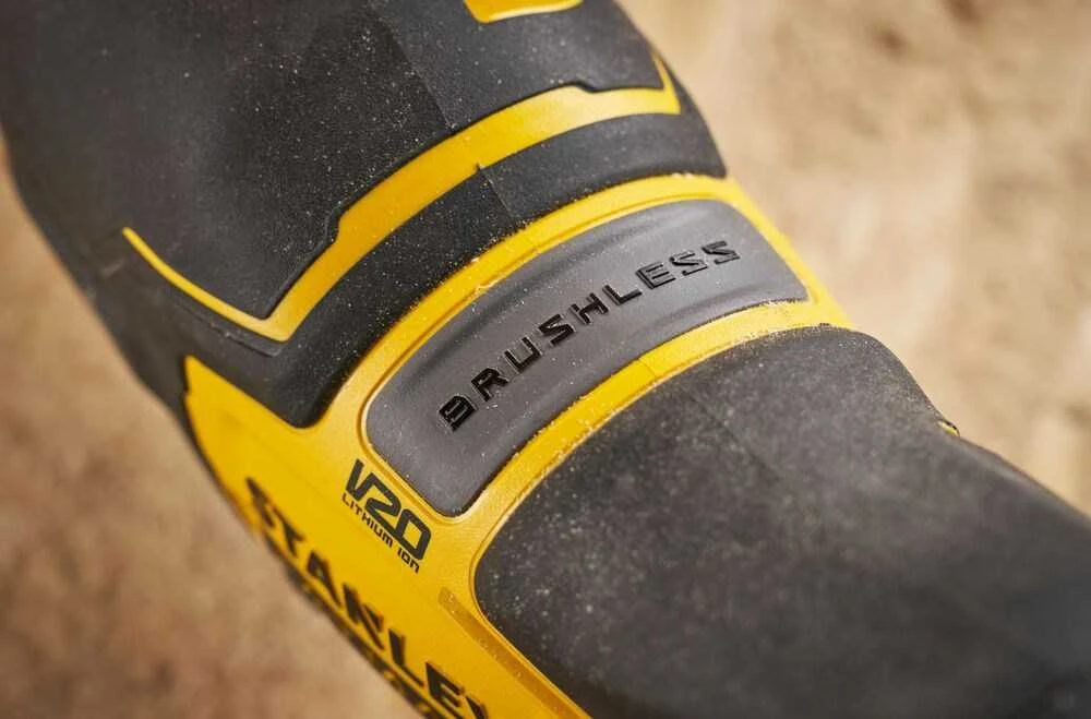 Stanley Fatmax SFMCS311B tiesinis pjūklas 18 V juodas, geltonas