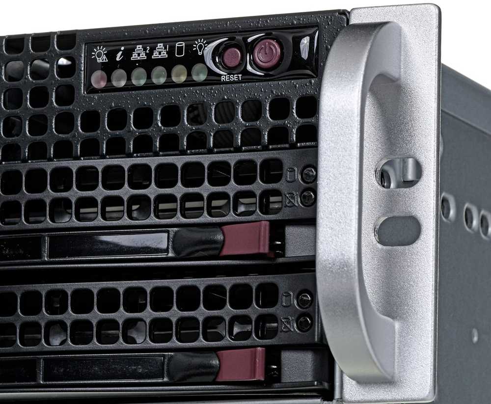 Serveris - Supermicro 825TQC-R802LPB Rack 800 W Juodas