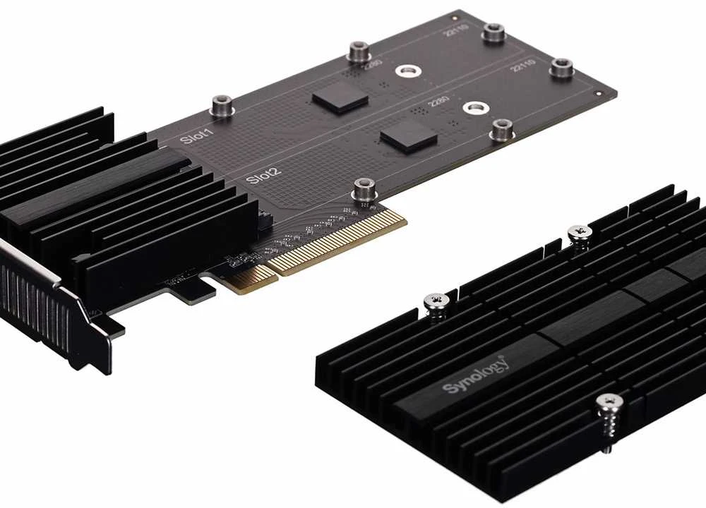Synology Sinologija | M2D20 | Dviejų lizdų M.2 NCMe PCIe SSD adapterio kortelė grynųjų pinigų pagreitinimui GT/s | PCIe 3.0 x 8