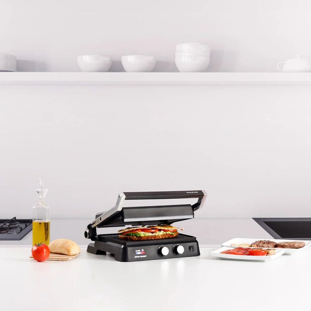 Taurus Bistro Gourmet 2600 W 2-in-1 contact grill