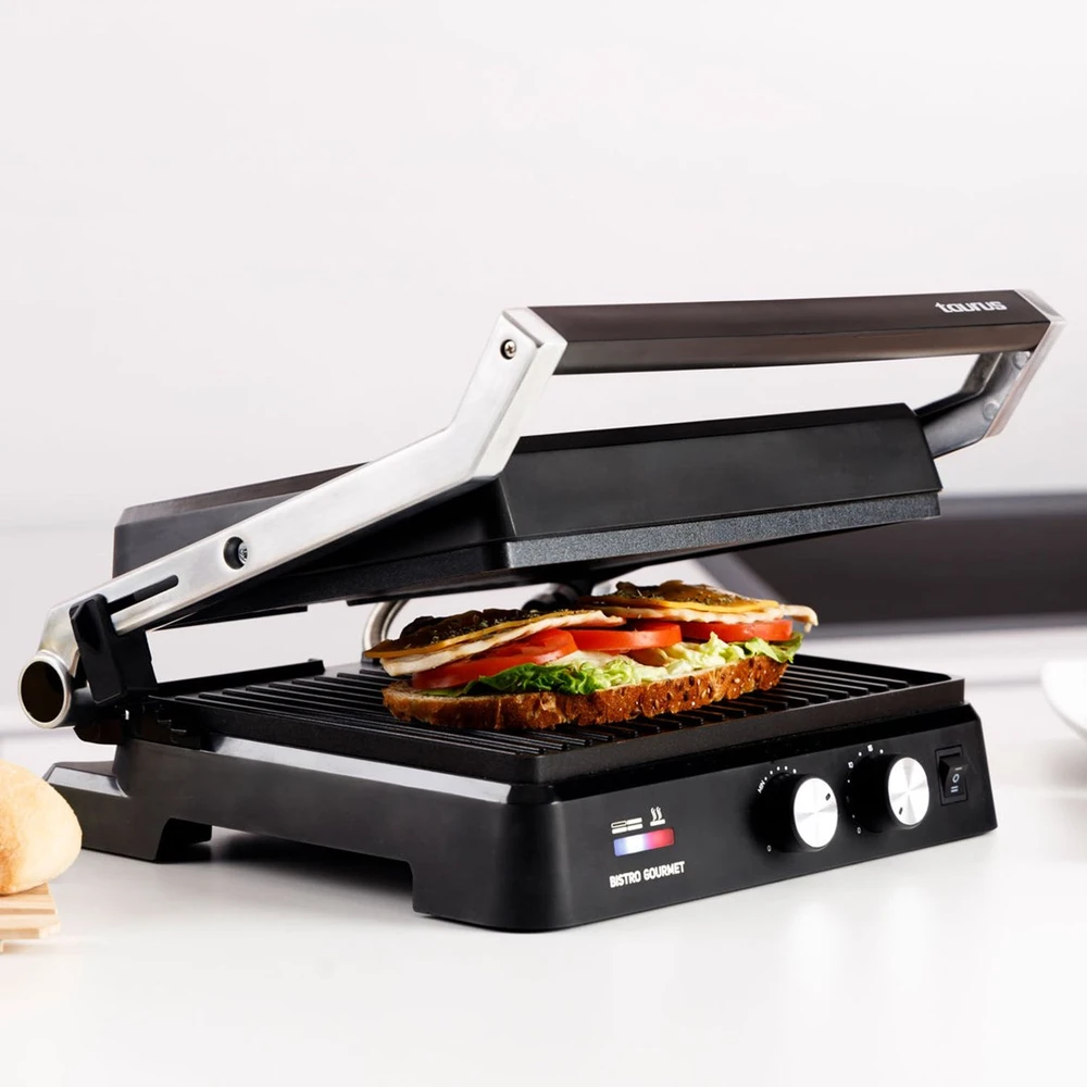 Taurus Bistro Gourmet 2600 W 2-in-1 contact grill