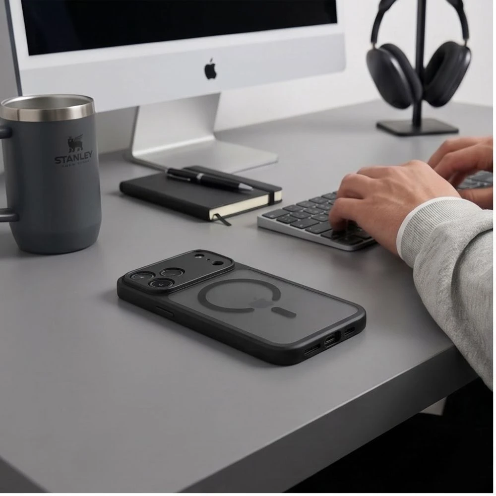 Dėklas Tech-Protect BasicMag MagSafe Case for iPhone 17 Pro / 18 Pro - Matte Juodas