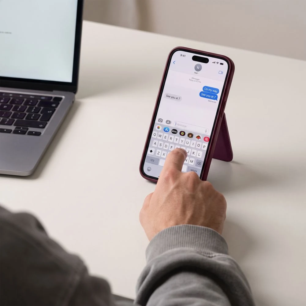 Dėklas Tech-Protect MagWallet Stand MagSafe Magnetic Phone Wallet - Burgundy
