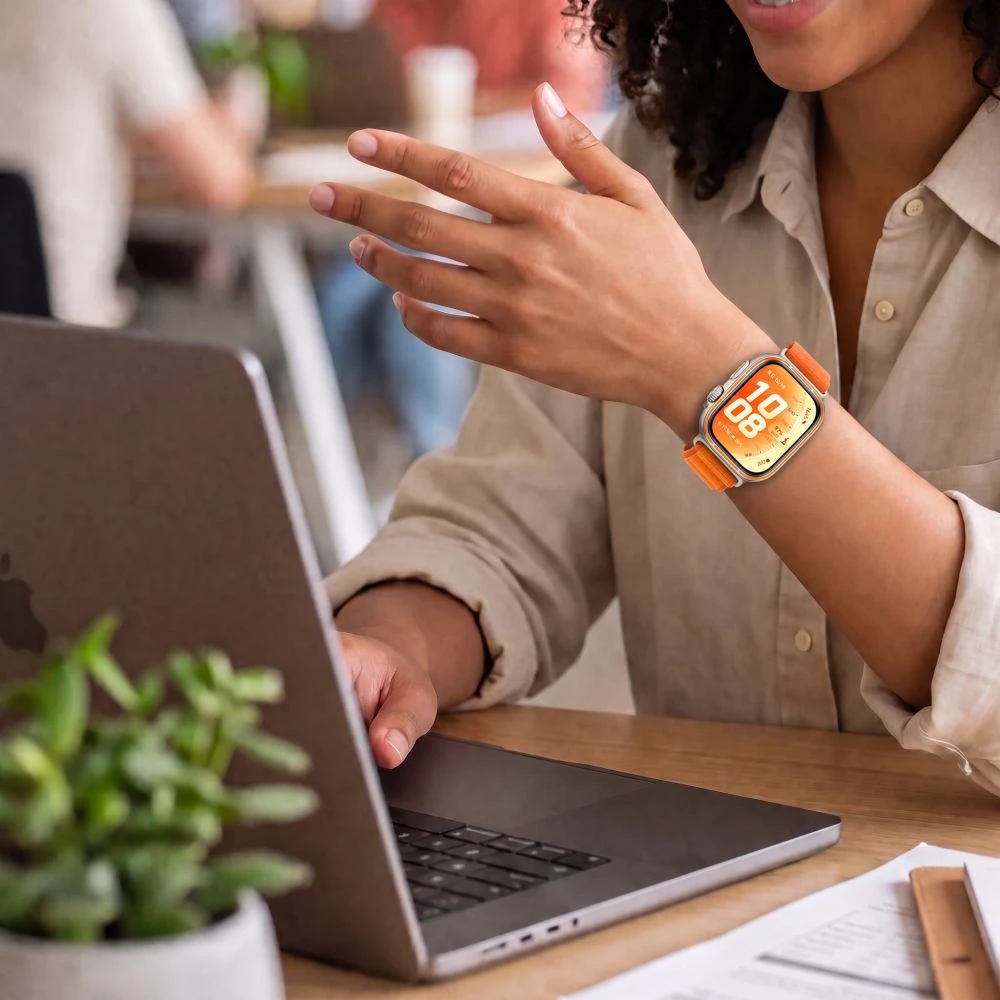 „Tech-Protect“ nailoninis dėklas, skirtas „Huawei Watch Fit 3 / 4 / 4 Pro / 5 / 5 Pro“, oranžinis