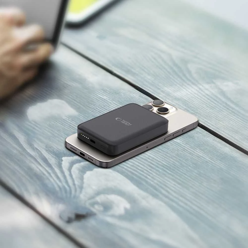 Tech-Protect LifeMag PB11 Powerbank su MagSafe 10000mAh 15W USB-C port – juodos spalvos + USB-C kabelis