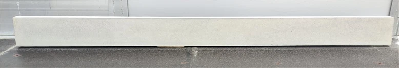 The foundation for the fence. 250 cm x 5 cm x 20 cm