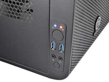 THERMALTAKE Core V1 Mini-ITX Case 2x USB 3.0 ir 1x HD Audio I/O jungtis viršuje, vienas iš anksto įdiegtas 200 mm ventiliatorius