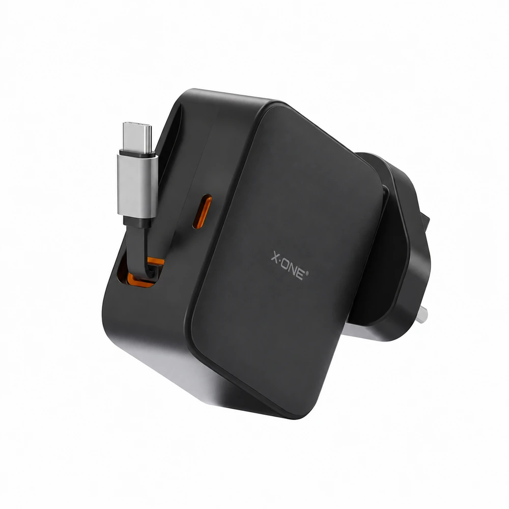 Kelioninis įkroviklis X-ONE ChargeGo GaN 65W su ištraukiamu laidu ir USB C prievadu - juodas