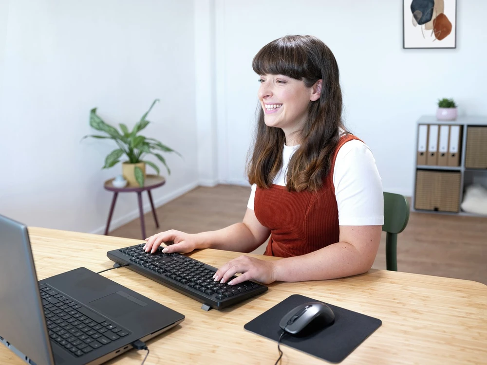 „Trust Carve“ pelė biurui, skirta abiem rankoms, USB A tipo optinis, 1200 DPI