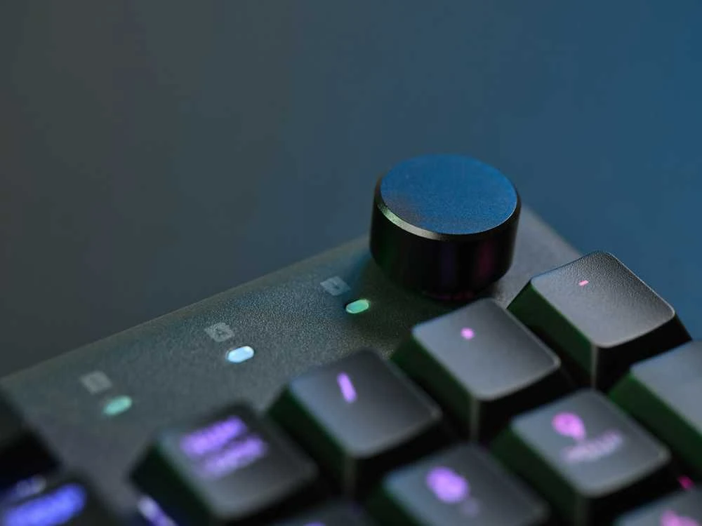 TRUST GXT 866 TORIX RGB mechaninė klaviatūra