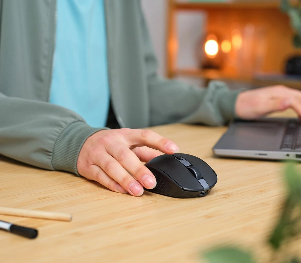 Trust Ozaa pelė Office dešinei rankai RF belaidė + Bluetooth Optinė 3200 DPI