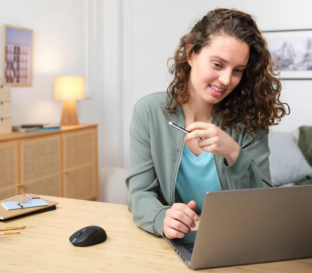 Trust Ozaa pelė Office dešinei rankai RF belaidė + Bluetooth Optinė 3200 DPI