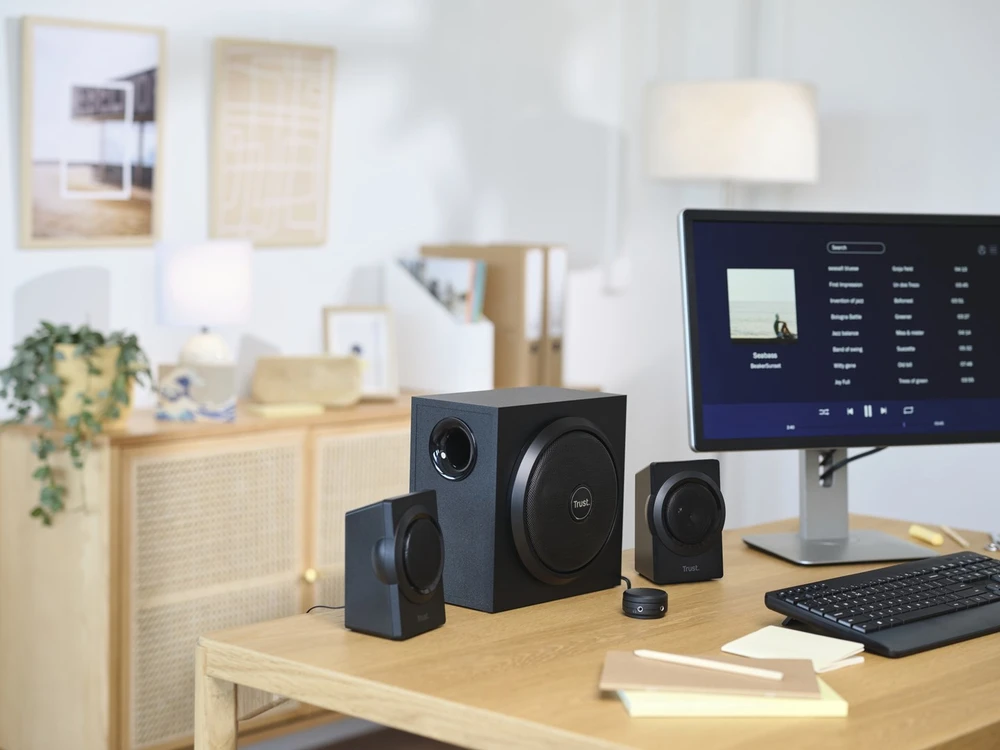 Kompiuterio kolonėlės Trust Yuri garsiakalbių komplektas 60 W Universal Juodas 2.1 kanalai 1 krypties 15 W