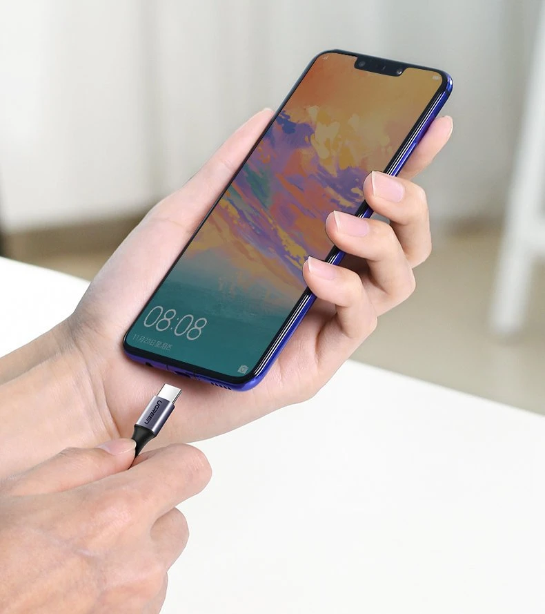 UGREEN US255 USB-C į USB-C alkūninis kabelis, 3A, 60W, 2m (juodas)