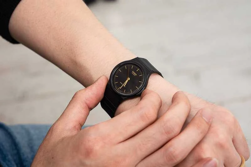 Laikrodis UNISEX CASIO MQ-24-1ELDF WATCH + BOX