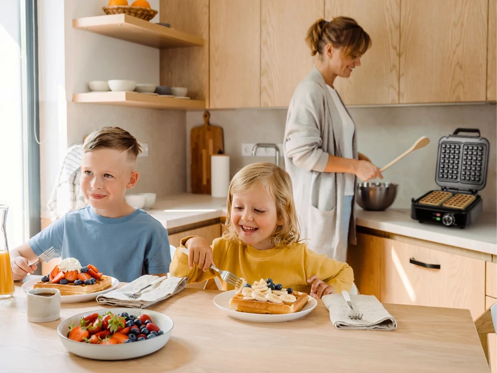 Vaflinė ELDOM WA900 WAFFLE IRON 1200W Juodas