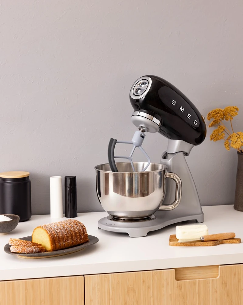 Smeg Stand Mixer Juodas 50's Style Aesthetic