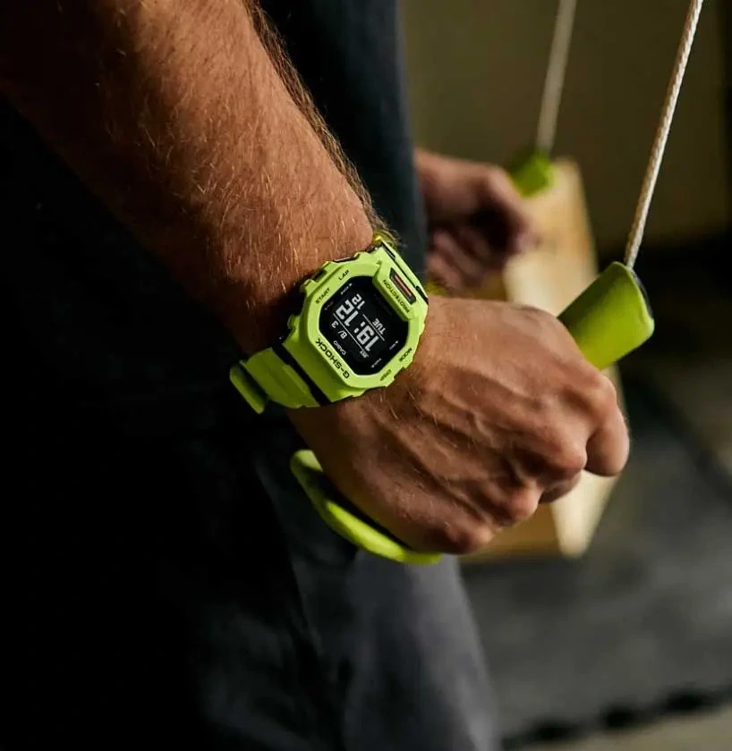 Išmanusis laikrodis Casio G-SQUAD, Salotinės spalvos su juodos spalvos detalėmis