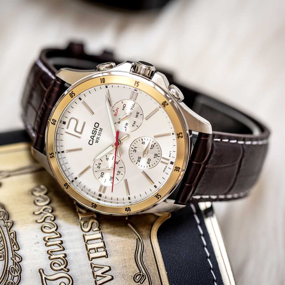 VYRIŠKAS LAIKRODIS CASIO MTP-1374L-7AVDF (zd064a) + DĖŽĖ