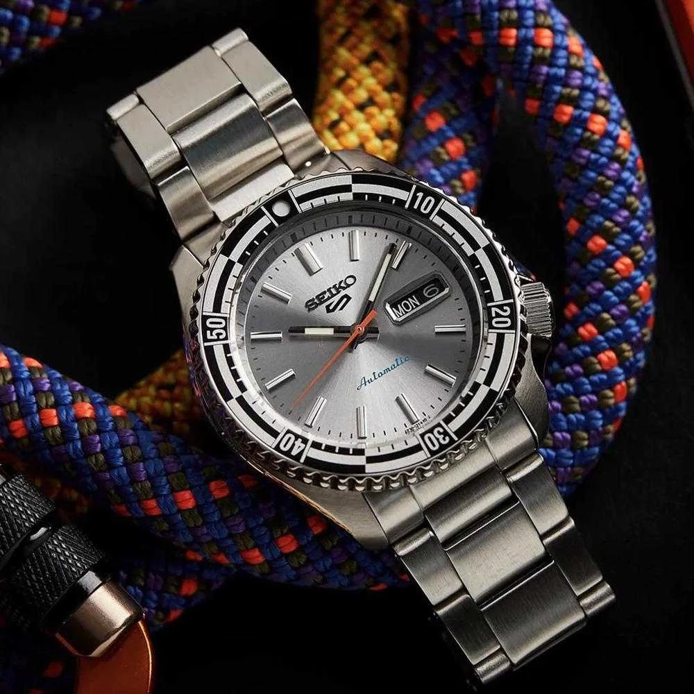 Vyriškas laikrodis SEIKO 5 Sports SRPK09K1+ BOX