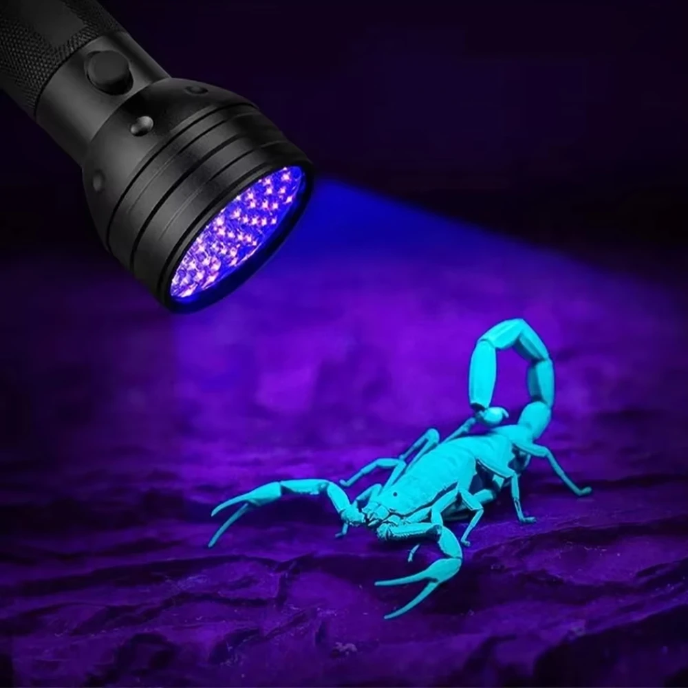 Wozinsky IP65 UV Flashlight for Track Detection 51 LEDs - Juodas