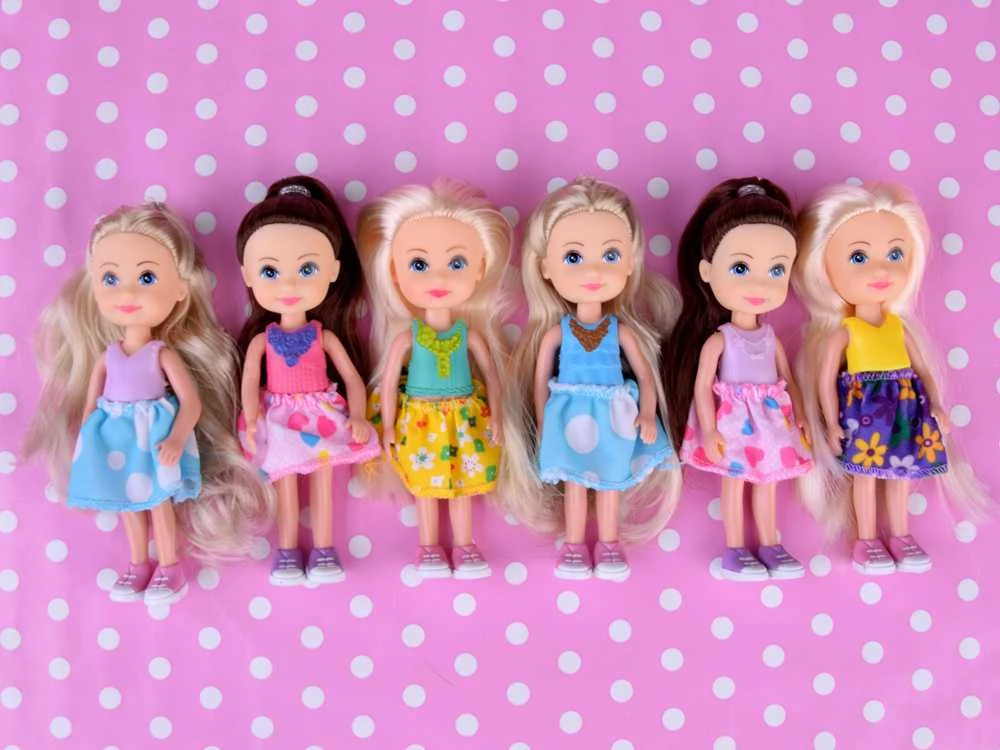Jokomisiada Žavingos mini lėlės, su kuriomis galima žaisti. Lėlė 12 cm, 6 vnt. ZA4755