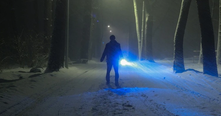 Trizand T6 Taktinis LED žibintuvėlis įkraunamas USB