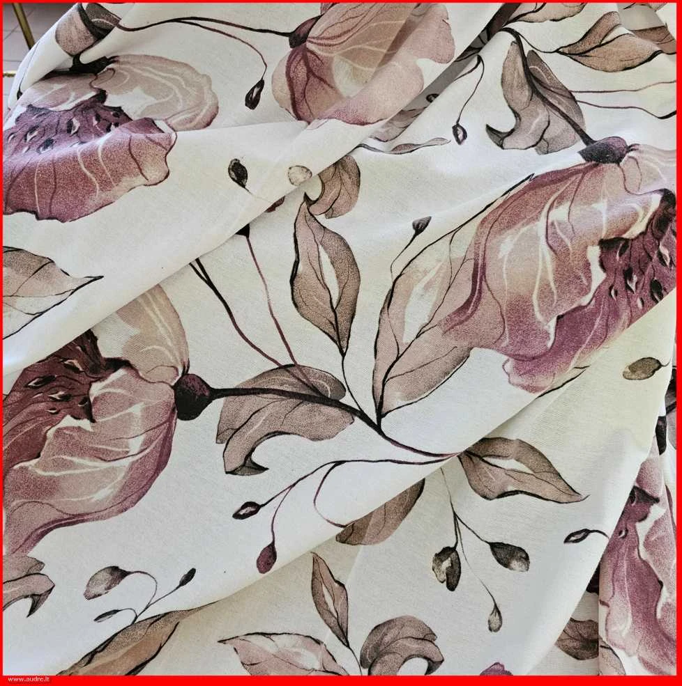 Flanelės audinio paklodė su guma 100/140/160/180/200x200+20cm. - 100x200+20cm.